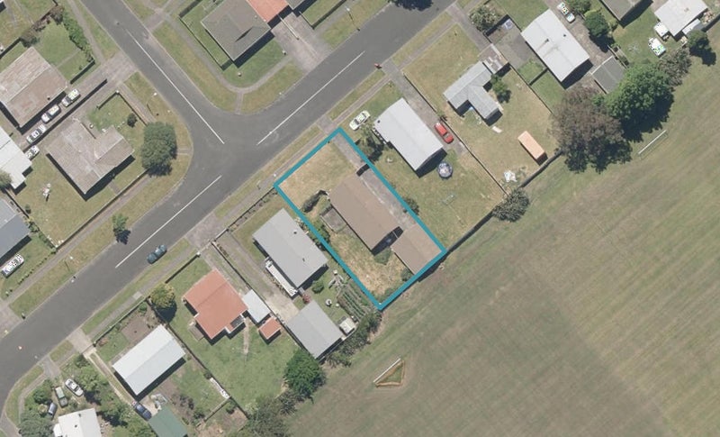 14 Wembley Place, Whanganui East, Whanganui - Carousel 1