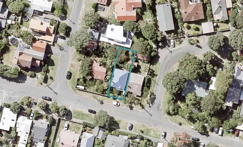 18 Hinau Street, Eastbourne, Lower Hutt - Carousel 1
