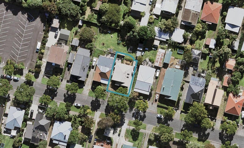 14 Calgary Street, Sandringham, Auckland - Carousel 1