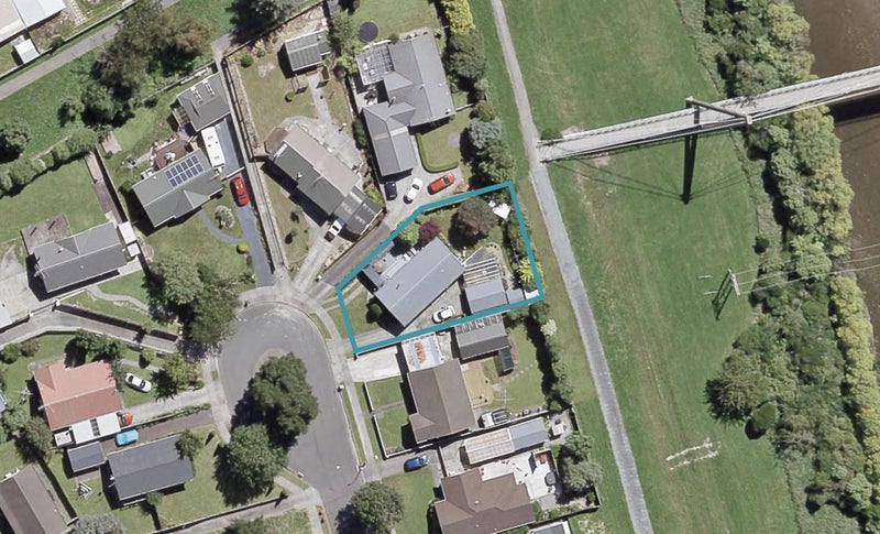 34 Delaware Grove, Totara Park, Upper Hutt - Carousel 1