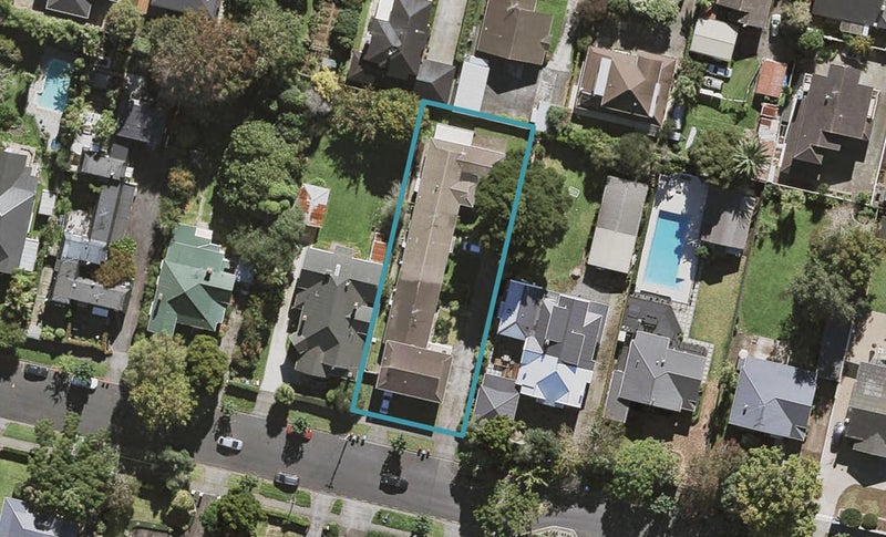 4/13 Epsom Avenue, Epsom, Auckland - Carousel 1