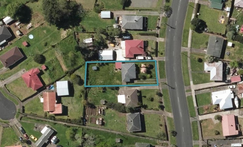 13 Holmes Avenue, Otangarei, Whangarei - Carousel 1