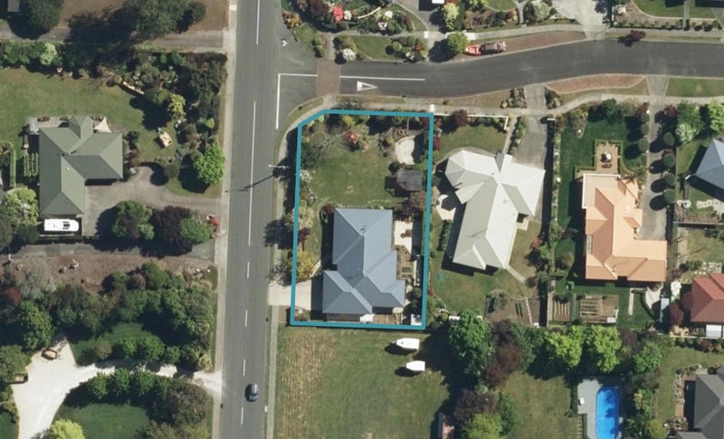 2 Carman Drive, Motueka - Carousel 1