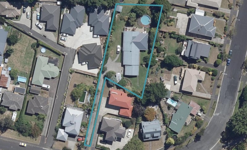 13 Kakanui Avenue, Hillcrest, Hamilton - Carousel 1