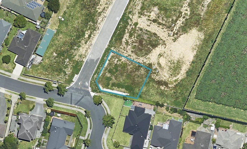 2 Sam Heywood Place, Pyes Pa, Tauranga - Carousel 1
