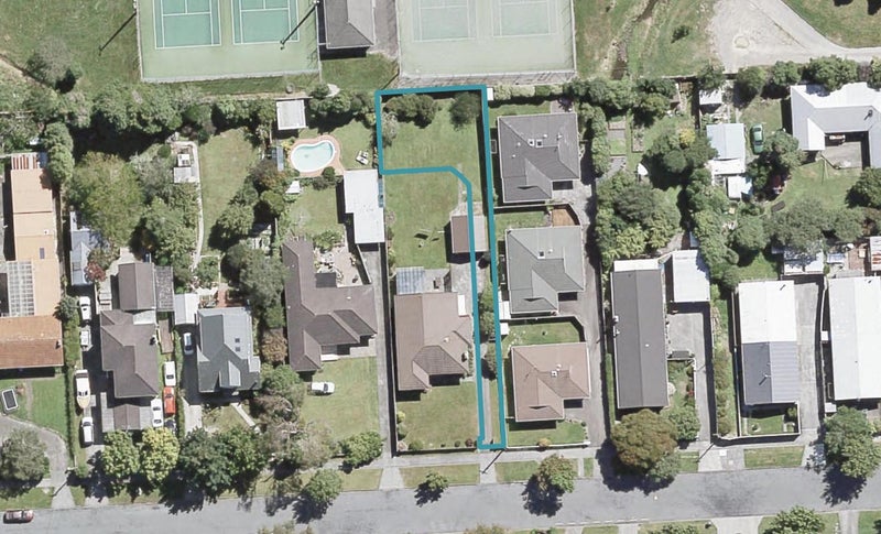 14D Korau Grove, Stokes Valley, Lower Hutt - Carousel 1