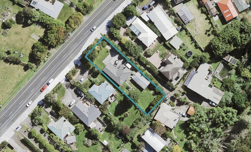 536 West Coast Road, Oratia, Auckland - Carousel 1