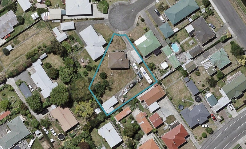 439 Dalcross Street, Mayfair, Hastings - Carousel 1