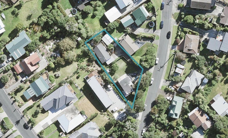 4A Pohutukawa Avenue, Red Beach, Whangaparāoa - Carousel 1