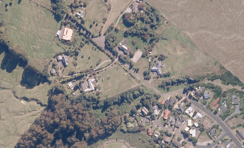 15 Te Moenga Park, Acacia Bay, Taupo - Carousel 1