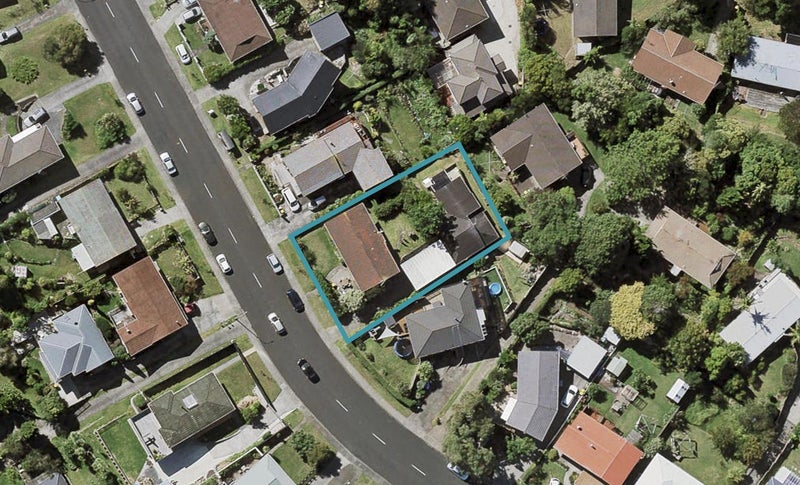 1/77 Juniper Road, Sunnynook, Auckland - Carousel 1