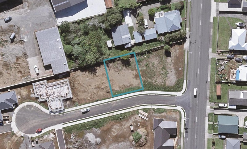 4 Howe Place, Upper Vogeltown, New Plymouth - Carousel 1