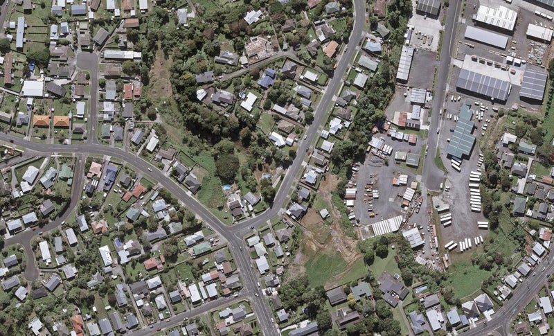 198 Seaview Road, Westown, New Plymouth - Carousel 1
