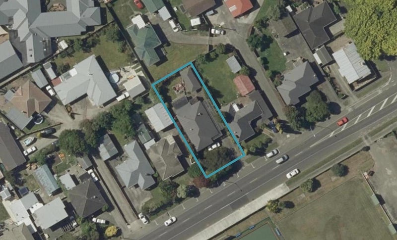 21 Featherston Street, Takaro, Palmerston North - Carousel 1