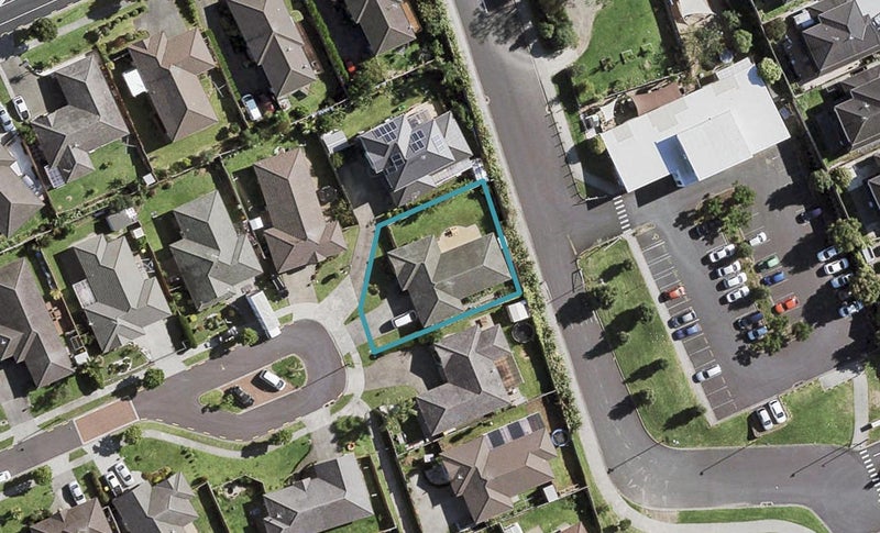 24 Sonterra Close, Randwick Park, Auckland - Carousel 1