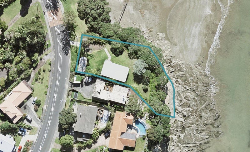 919 Beach Road, Waiake, Auckland - Carousel 1