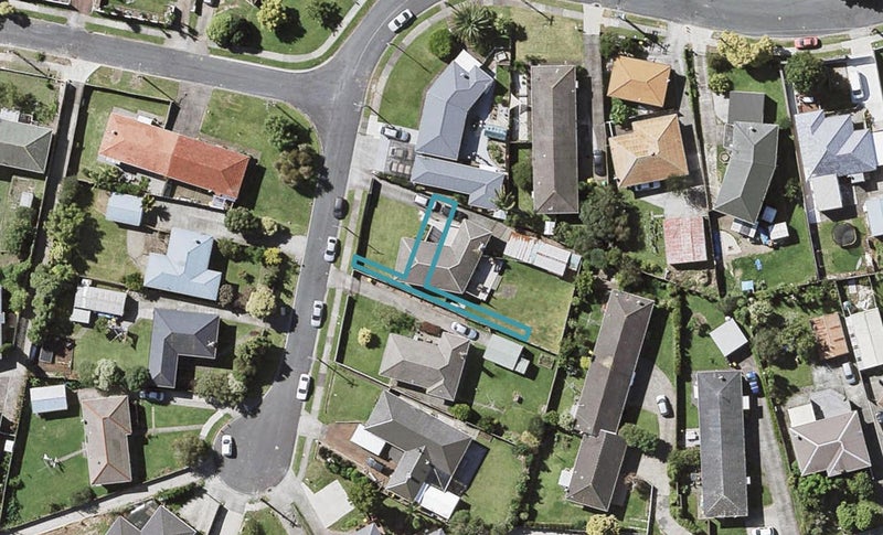 3/46 Dale Crescent, Pakuranga, Auckland - Carousel 1
