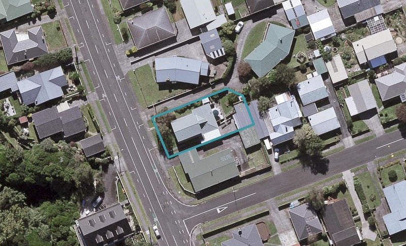 233 Mangorei Road, Merrilands, New Plymouth - Carousel 1