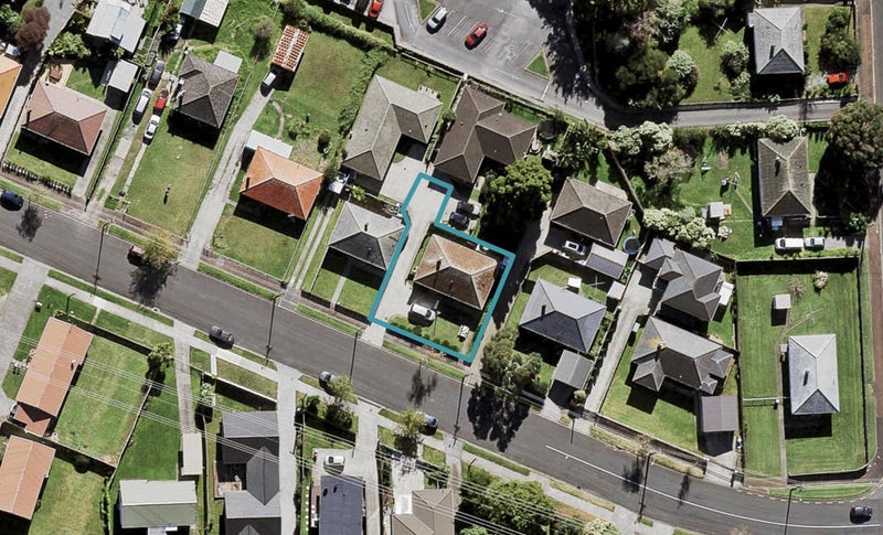 22 Margate Road, Blockhouse Bay, Auckland - Carousel 1