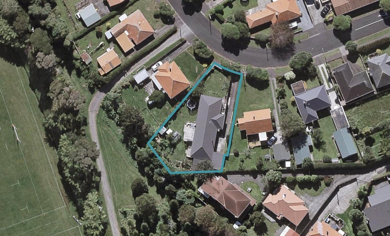 7 Plympton Street, Brooklands, New Plymouth - Carousel 1