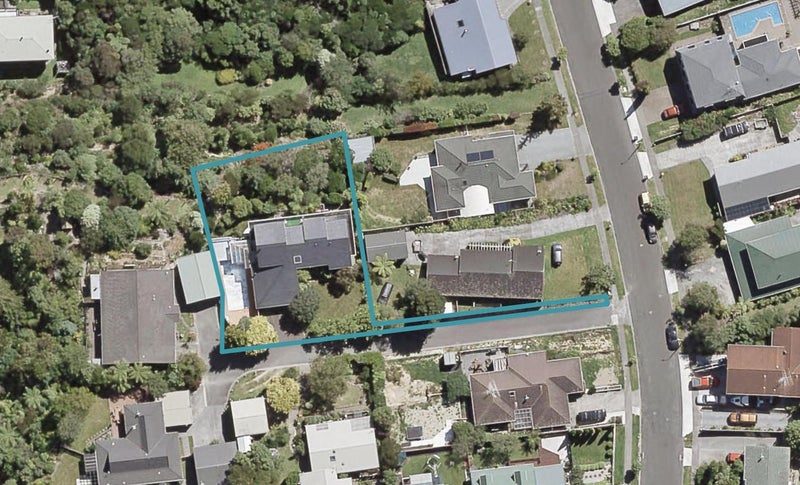 16 Seymour Grove, Kingsley Heights, Upper Hutt - Carousel 1