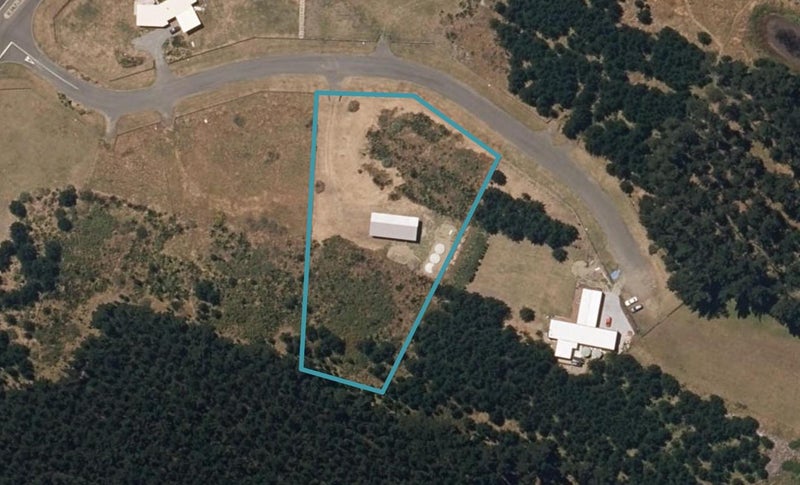 8 Mowhia Grove, Waitarere, Levin - Carousel 1
