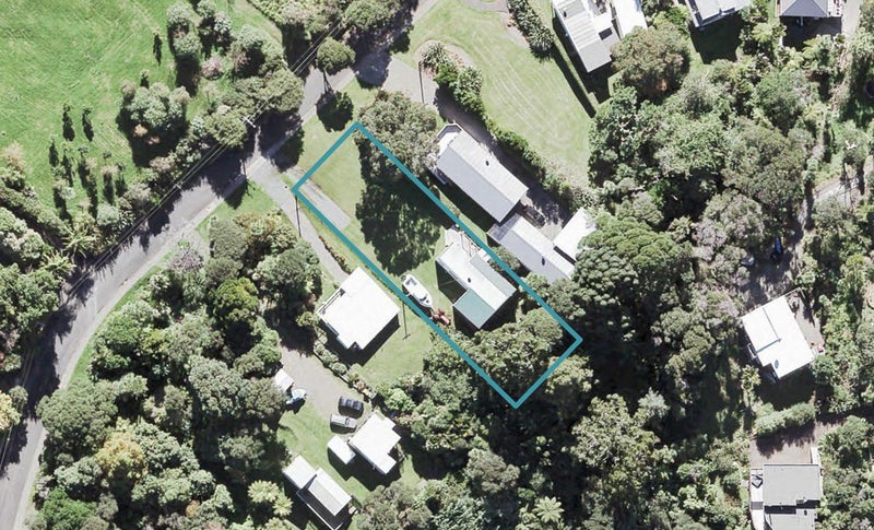 27 Upland Road, Huia, Auckland - Carousel 1
