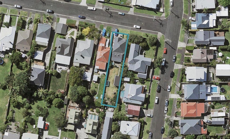 1 Rutland Road, Stanley Point, Auckland - Carousel 1