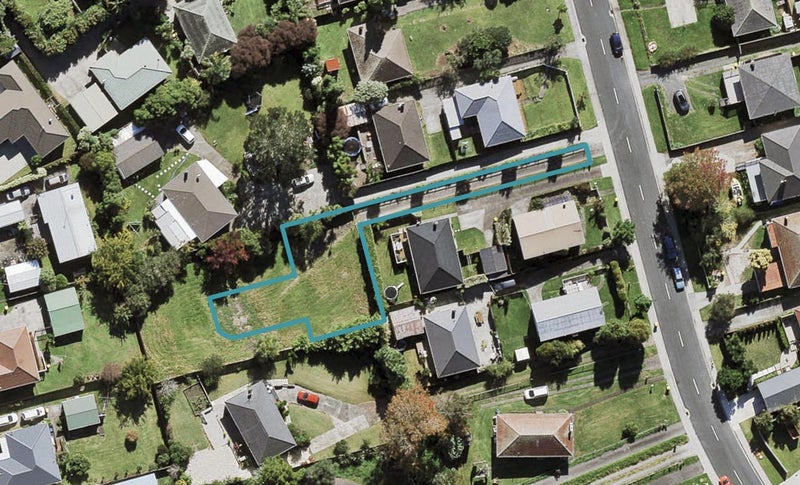 84B Kervil Avenue, Te Atatu Peninsula, Auckland - Carousel 1