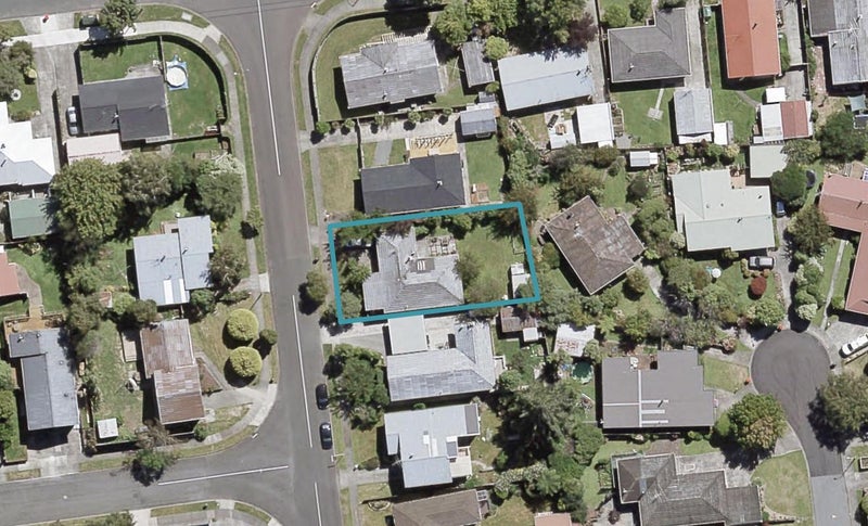 5 Brightwater Crescent, Totara Park, Upper Hutt - Carousel 1