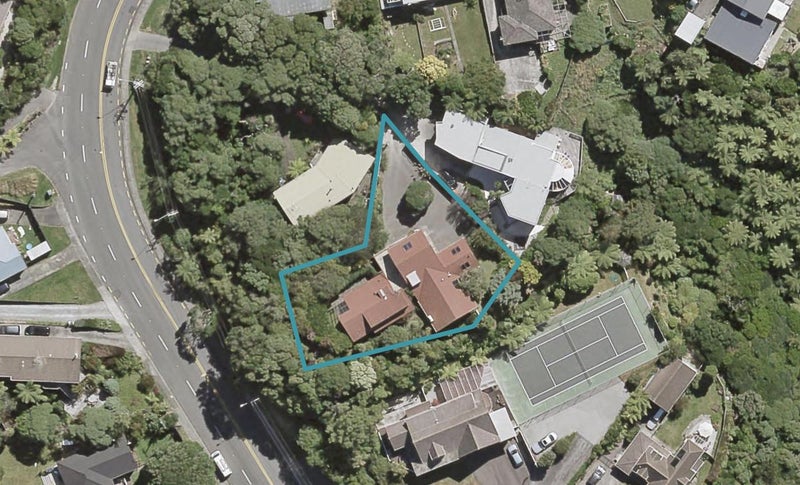 14 London Road, Korokoro, Lower Hutt - Carousel 1