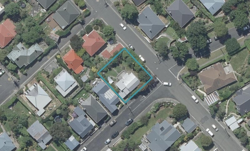 81 Evans Street, Opoho, Dunedin - Carousel 1
