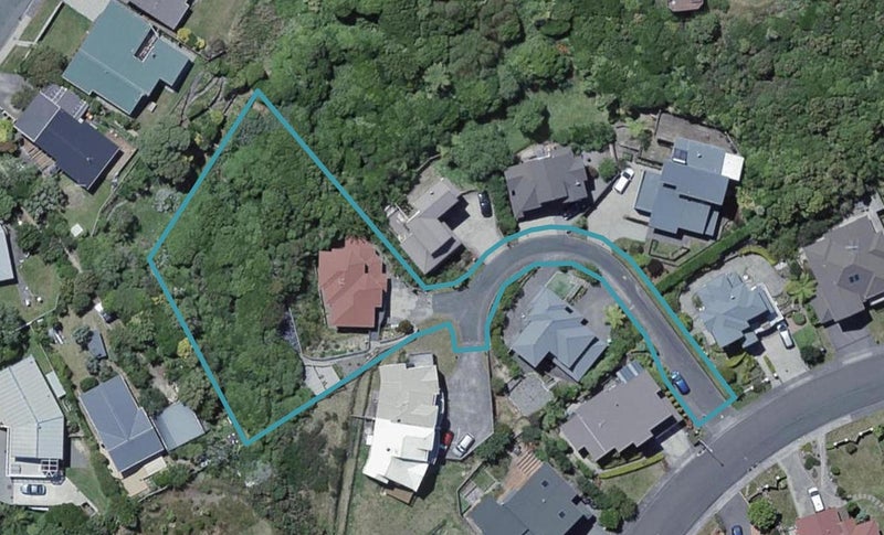 35 Dress Circle, Newlands, Wellington - Carousel 1