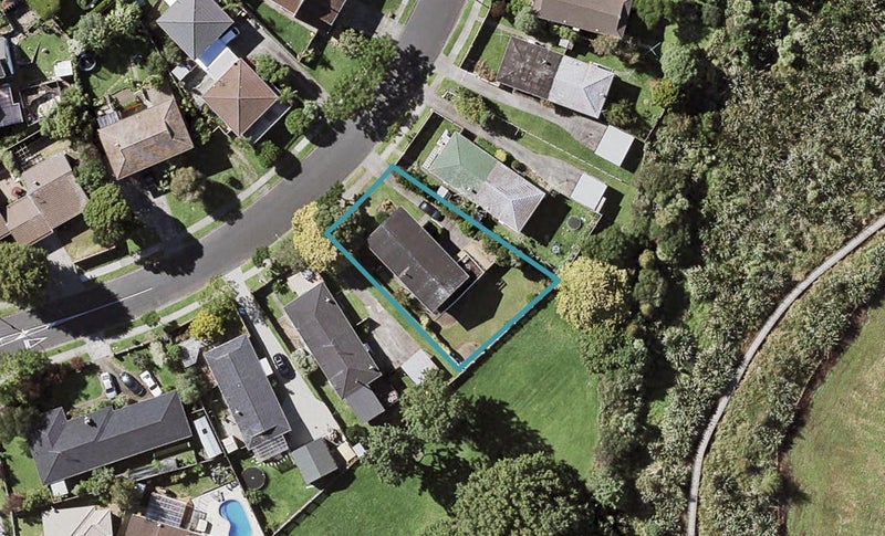 32 Imogene Way, Half Moon Bay, Auckland - Carousel 1
