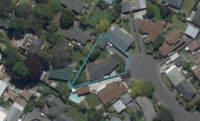 5 Walden Place, Bryndwr, Christchurch - Carousel 1