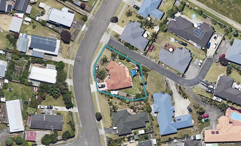 16 Ohuirehe Road, Coastlands, Whakatane - Carousel 1