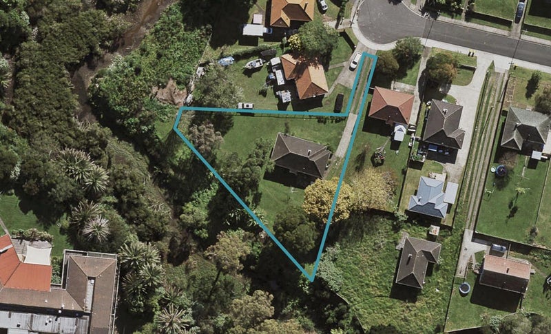 28 Larsen Street, Otara, Auckland - Carousel 1
