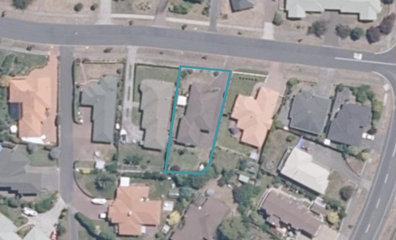 3 Fairview Terrace, Waipahihi, Taupo - Carousel 1