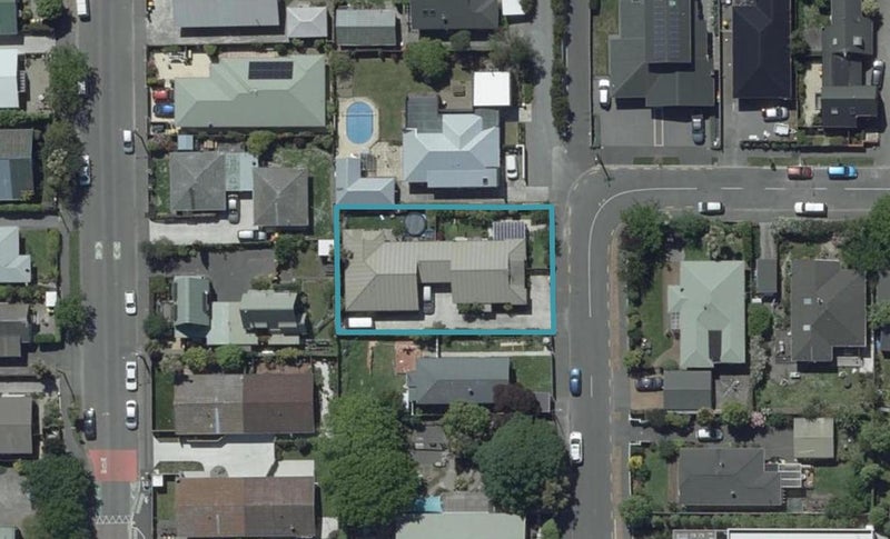 1/21 Cornwall Street, St Albans, Christchurch - Carousel 1