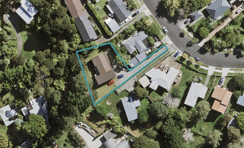 12 Denver Avenue, Sunnyvale, Auckland - Carousel 1