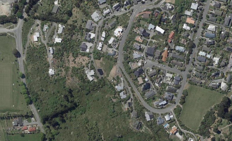 150 Cannon Hill Crescent, Mount Pleasant, Christchurch - Carousel 1