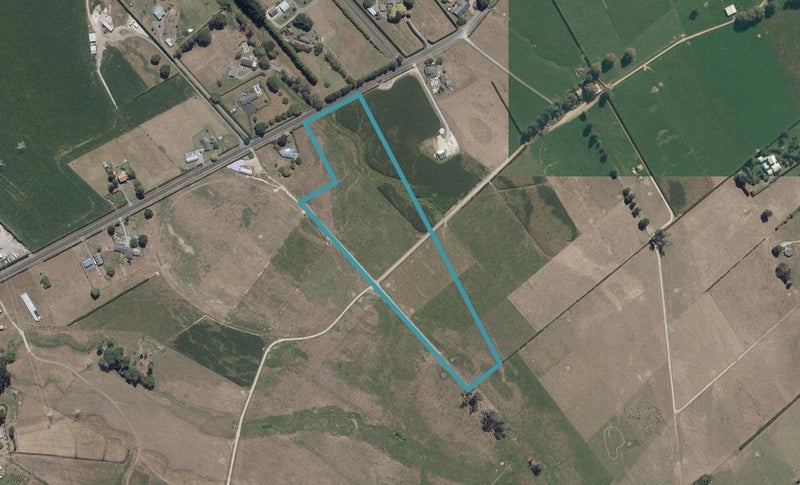 212 Woodside Road, Matangi - Carousel 1