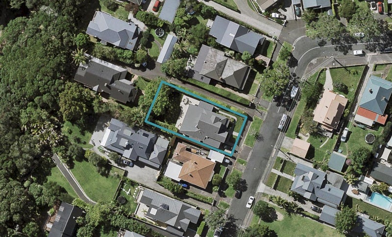35 Glen Road, Stanley Point, Auckland - Carousel 1
