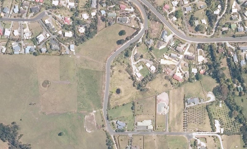 16 Morey Road, Cable Bay, Cable Bay - Carousel 1