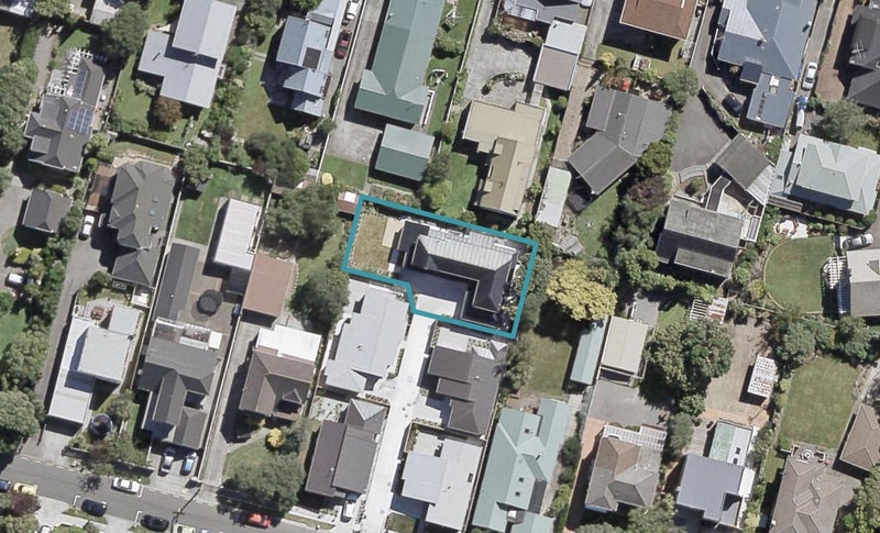17 Marina Grove, Hutt Central, Lower Hutt - Carousel 1