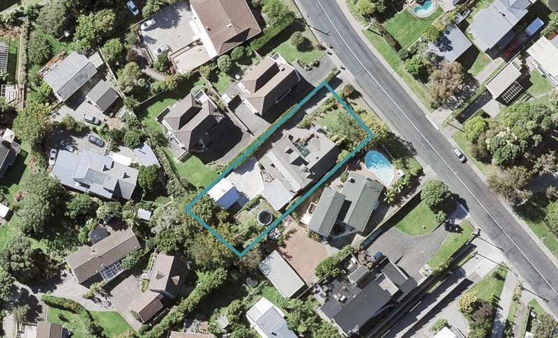 53 Pah Road, Cockle Bay, Auckland - Carousel 1