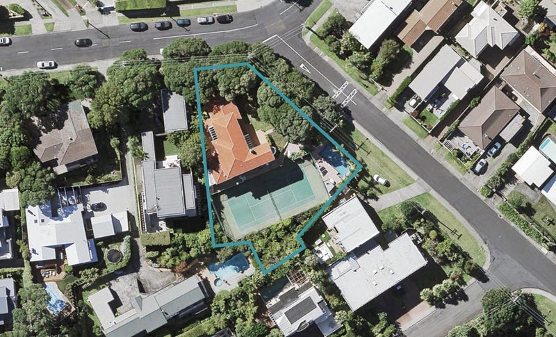 31A Castor Bay Road, Castor Bay, Auckland - Carousel 1