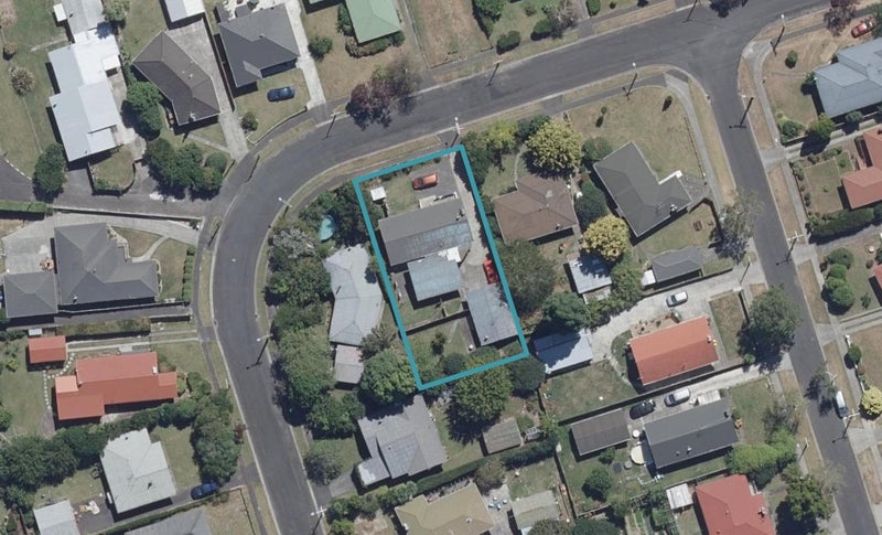 26 Beech Crescent, Hillcrest, Hamilton - Carousel 1