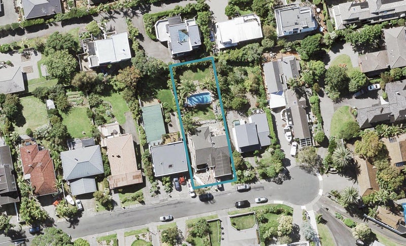 12 Red Bluff Rise, Campbells Bay, Auckland - Carousel 1