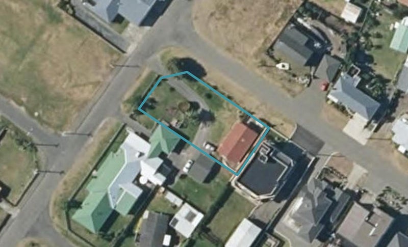 8 Dawick Street, Foxton Beach, Foxton - Carousel 1